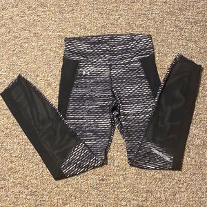 Under Armor athletic leggings size S
